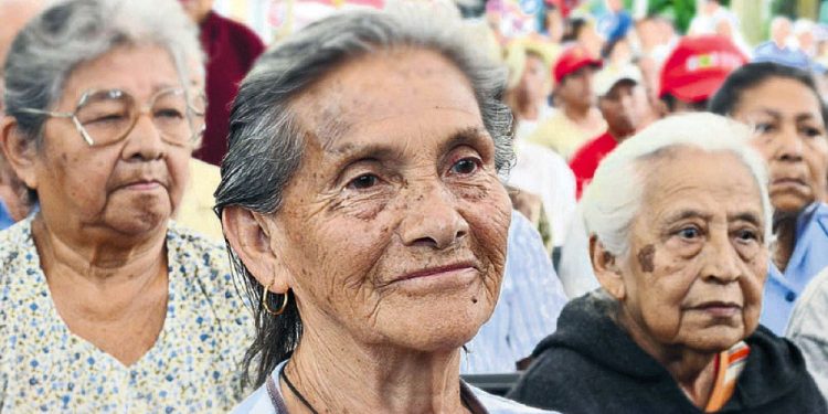 Hoy continúa la colonia de vacaciones para adultos mayores