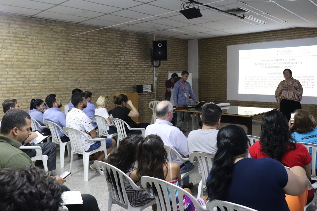 Frentistas reciben información sobre Corredor Vial Botánico