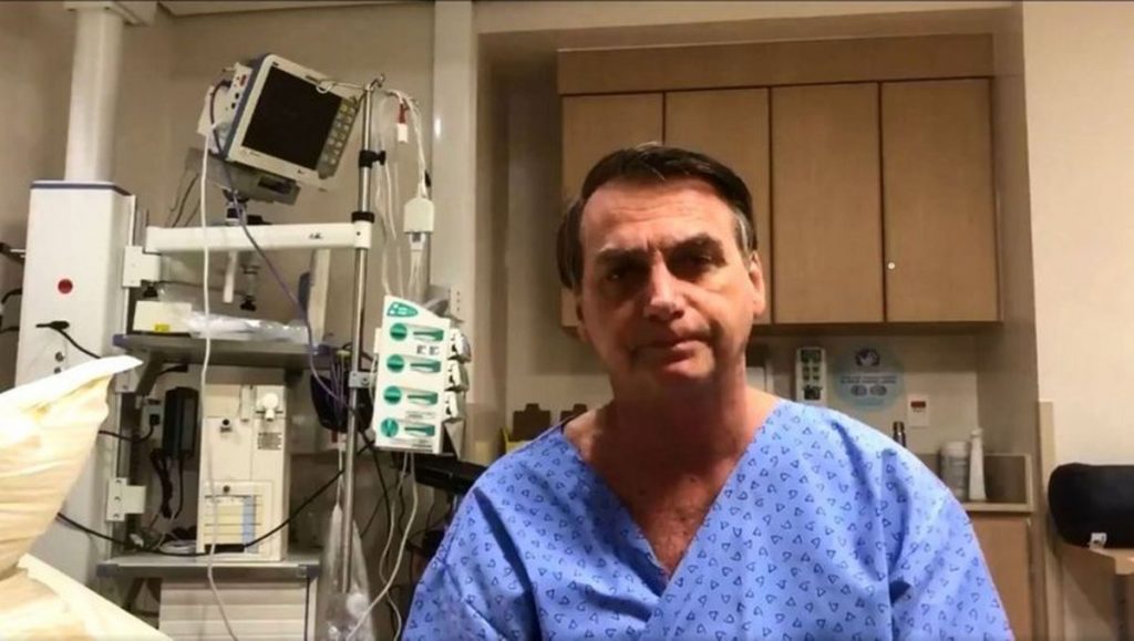 Bolsonaro fue operado “con éxito” en Brasil