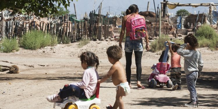 Pobreza extrema subió en América Latina, pero en Paraguay bajó