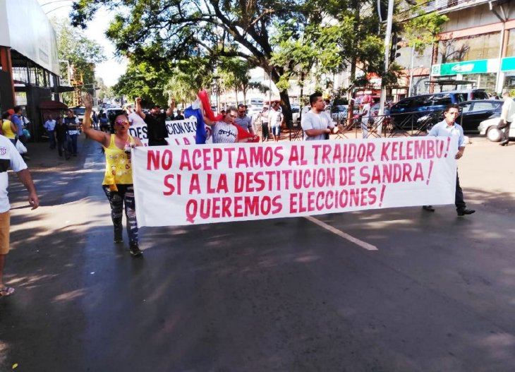 Paro y manifestaciones en CDE para destituir a McLeod