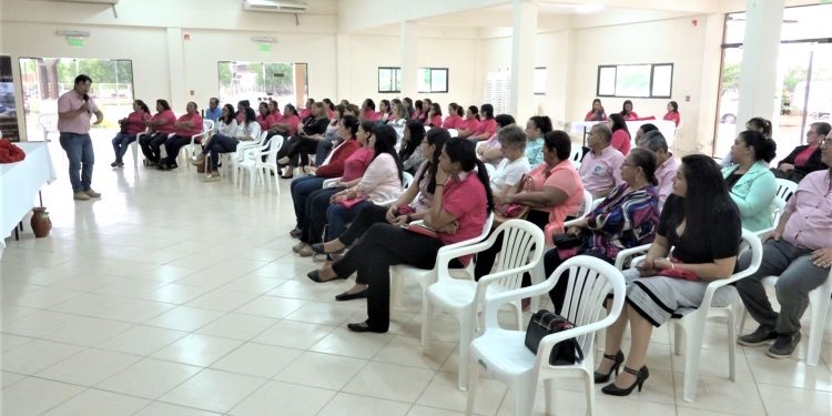 Chaqueñas conmemoran el día de la Mujer Paraguaya