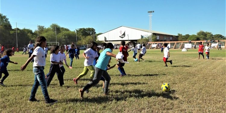 Más de 400 niños de Boquerón dijeron sí al programa Golazo Más de 400 niños de Boquerón dijeron sí al programa Golazo