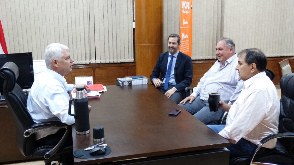 Niedhammer presentó informe sobre trabajos ejecutados en el Río Pilcomayo