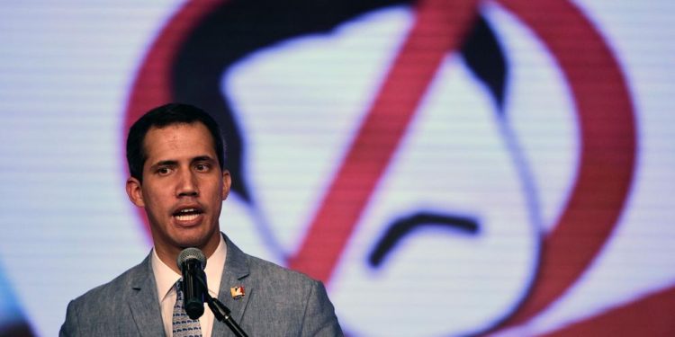 La oposición, dispuesta a buscar donaciones en las fronteras ante la negativa de Maduro La oposición, dispuesta a buscar donaciones en las fronteras ante la negativa de Maduro