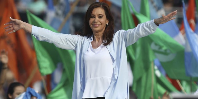 Postergan hasta el 21 de mayo el juicio contra Cristina Fernández