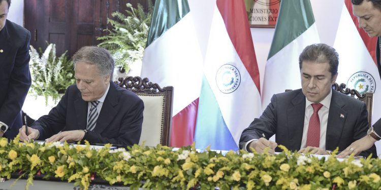 Paraguay e Italia firman Acuerdo por Notas Reversales sobre Doble Nacionalidad Paraguay e Italia firman Acuerdo por Notas Reversales sobre Doble Nacionalidad
