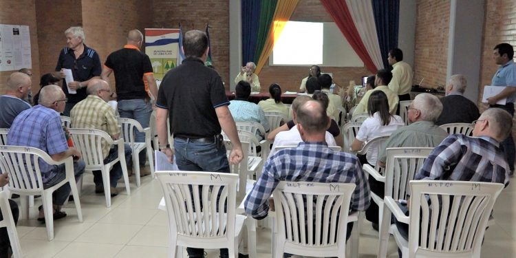Ciudadanos molestos tras rendición de cuentas en Municipalidad de Loma Plata