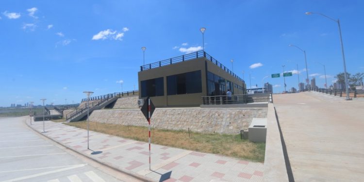 Inauguran muelle deportivo y oficina de “Turista Róga» en la Costanera de Asunción
