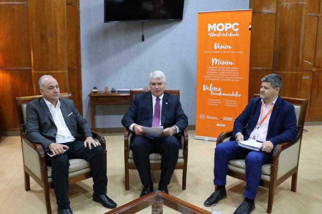 Wiens ya firmó la orden de iniciar la construcción de la Ruta Bioceánica Wiens ya firmó la orden de iniciar la construcción de la Ruta Bioceánica