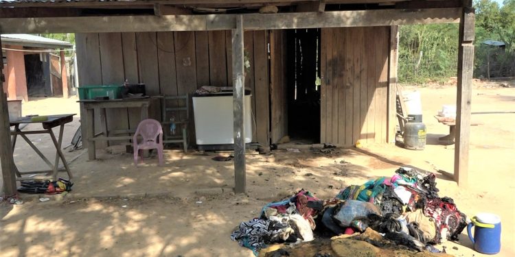 Familia solicita ayuda tras el incendio de su vivienda en Villa Choferes del Chaco