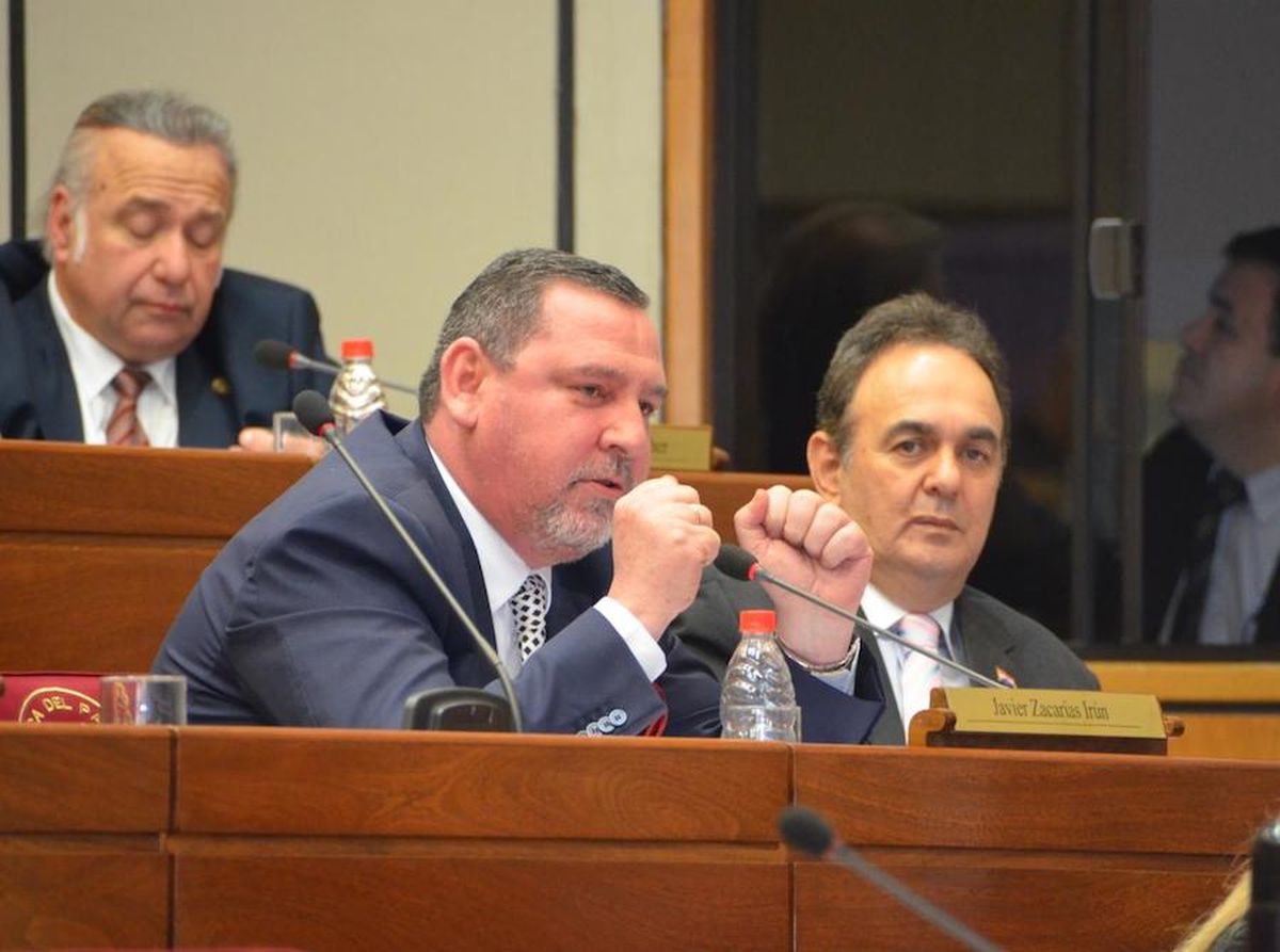 Senadores aprueban por unanimidad desafuero de Zacarías Irún