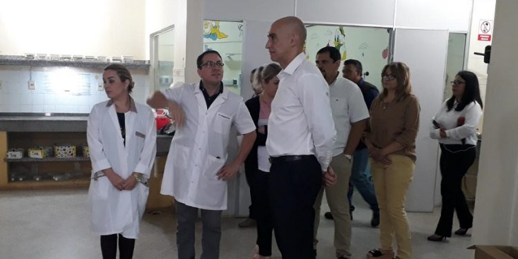 Hospital de Calle’i: Ministerio de Salud buscará soluciones a corto plazo tras inundaciones