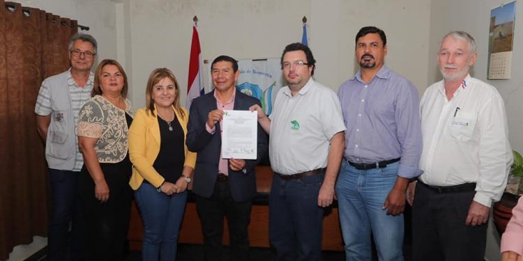 Articulan trabajos para el acceso de agua potable en el Chaco