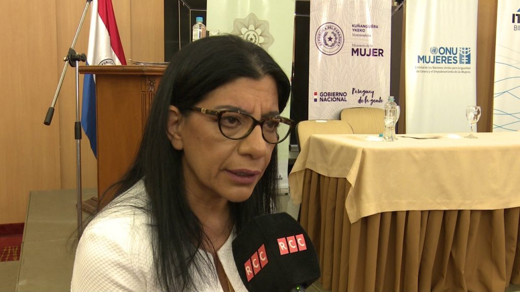 “El mundo sigue girando gracias a las mujeres”