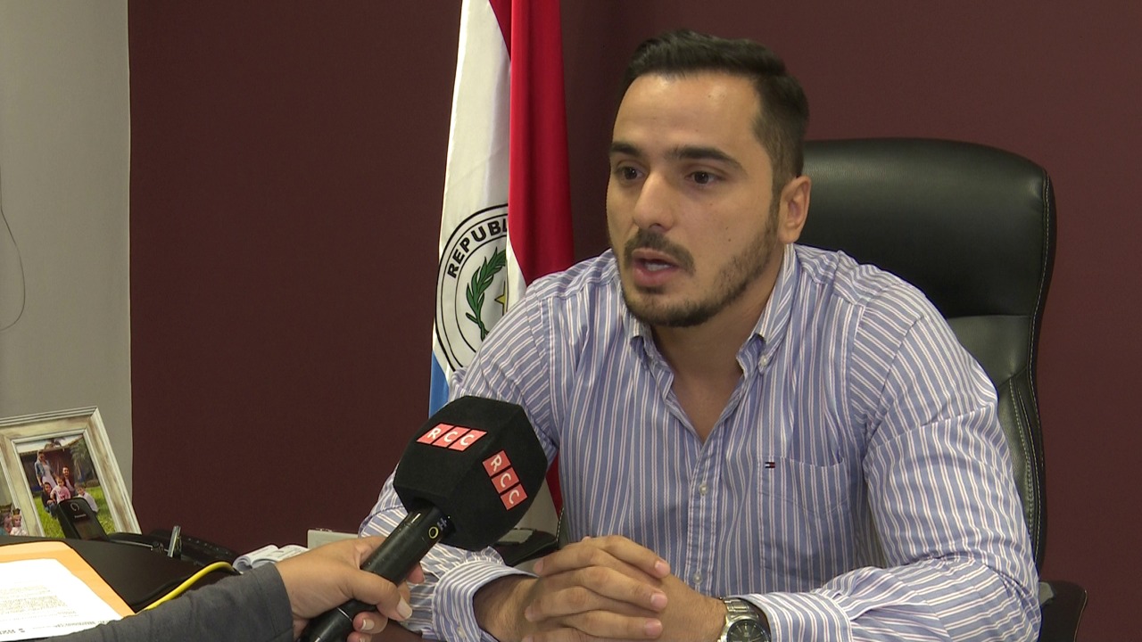 Unos 11 compatriotas regresaron al país por crisis en España