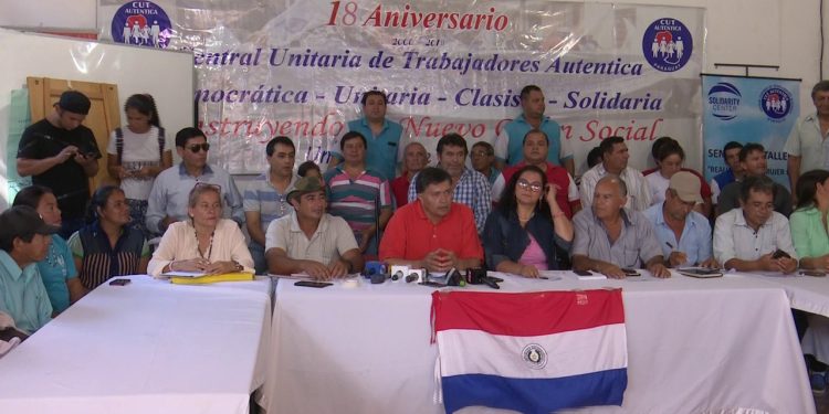 Campesinos, indígenas y trabajadores anuncian movilización indefinida