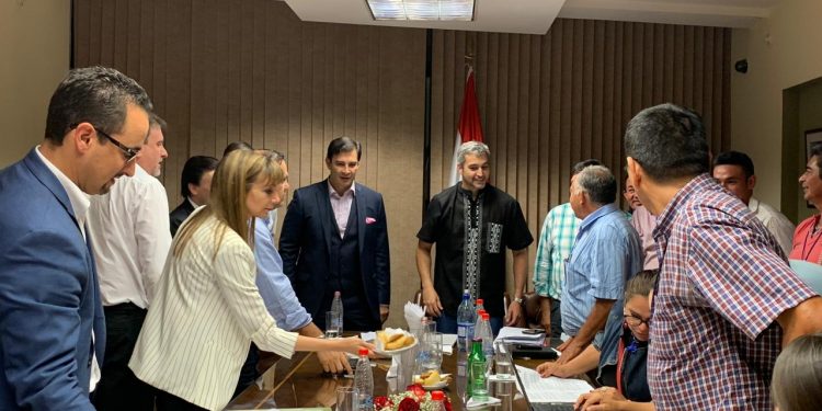 Gobierno acuerda con indígenas y campesinos tras dos días de movilizaciones