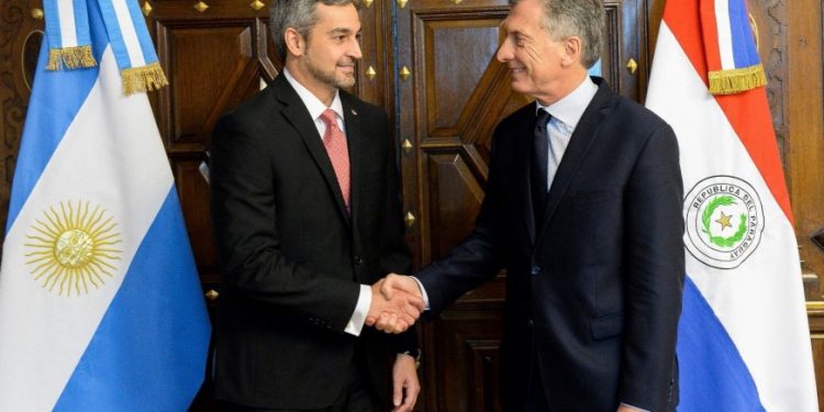 Abdo Benítez y Macri visitan stand de Paraguay en Conferencia de Cooperación Sur-Sur
