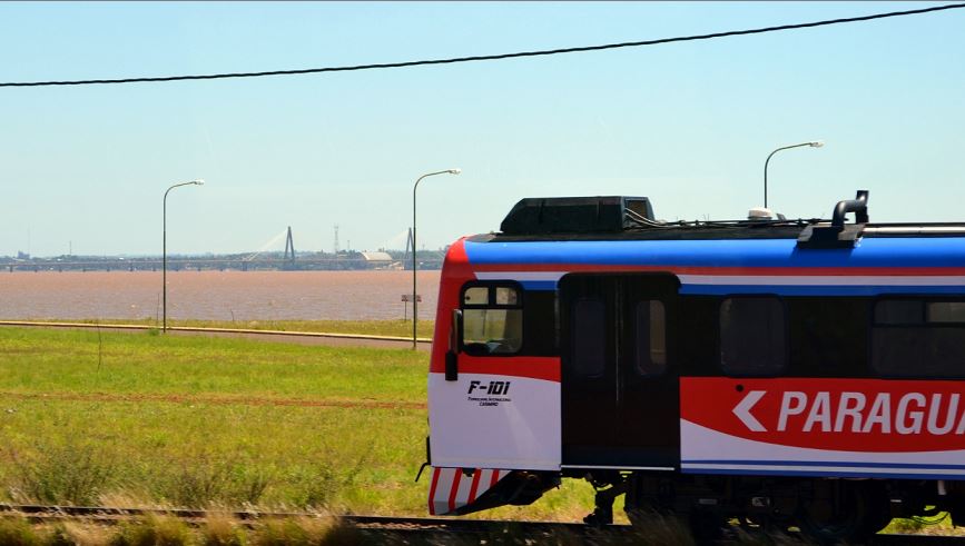 Mucho interés de grupos internacionales en la construcción del tren de cercanías
