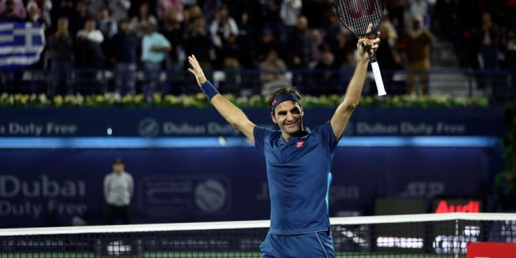 Roger Federer gana su título 100 y sigue haciendo historia