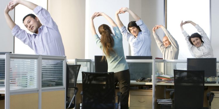 Salud recomienda incorporar actividades físicas al quehacer diario Salud recomienda incorporar actividades físicas al quehacer diario