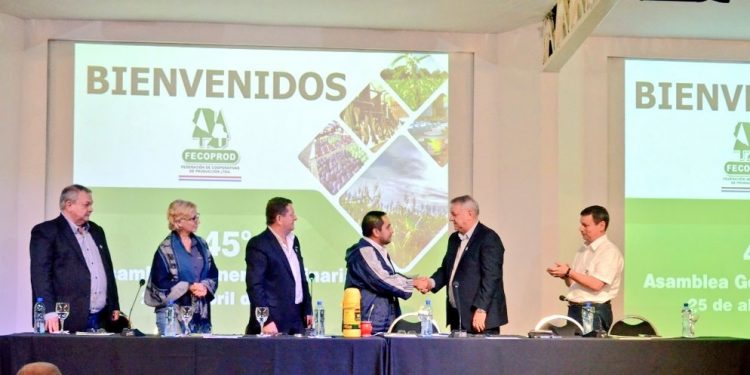 Cooperativistas donan 70.000 dólares tras incendio de Frigochorti Cooperativistas donan 70.000 dólares tras incendio de Frigochorti