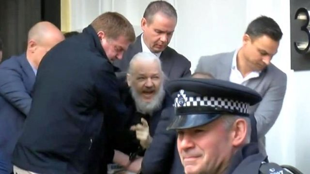 Arrestan a Julian Assange en Londres Arrestan a Julian Assange en Londres