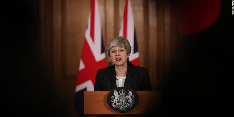 Semana decisiva: Theresa May se reunira con Macron y Merkel para evitar un Brexit caótico