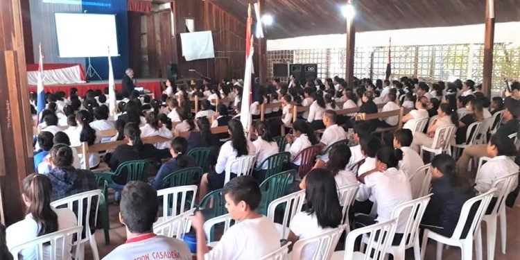 Viceministro del MEC destaca labor de maestros en Alto Paraguay