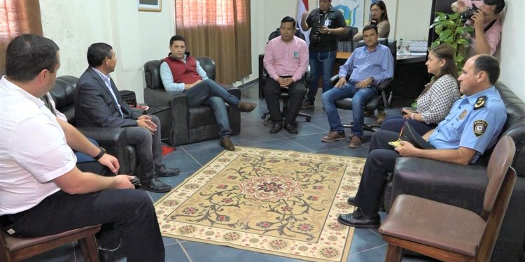 Viceministro lamentó que consumo de drogas y ciberacoso aumenten en el Chaco Viceministro lamentó que consumo de drogas y ciberacoso aumenten en el Chaco