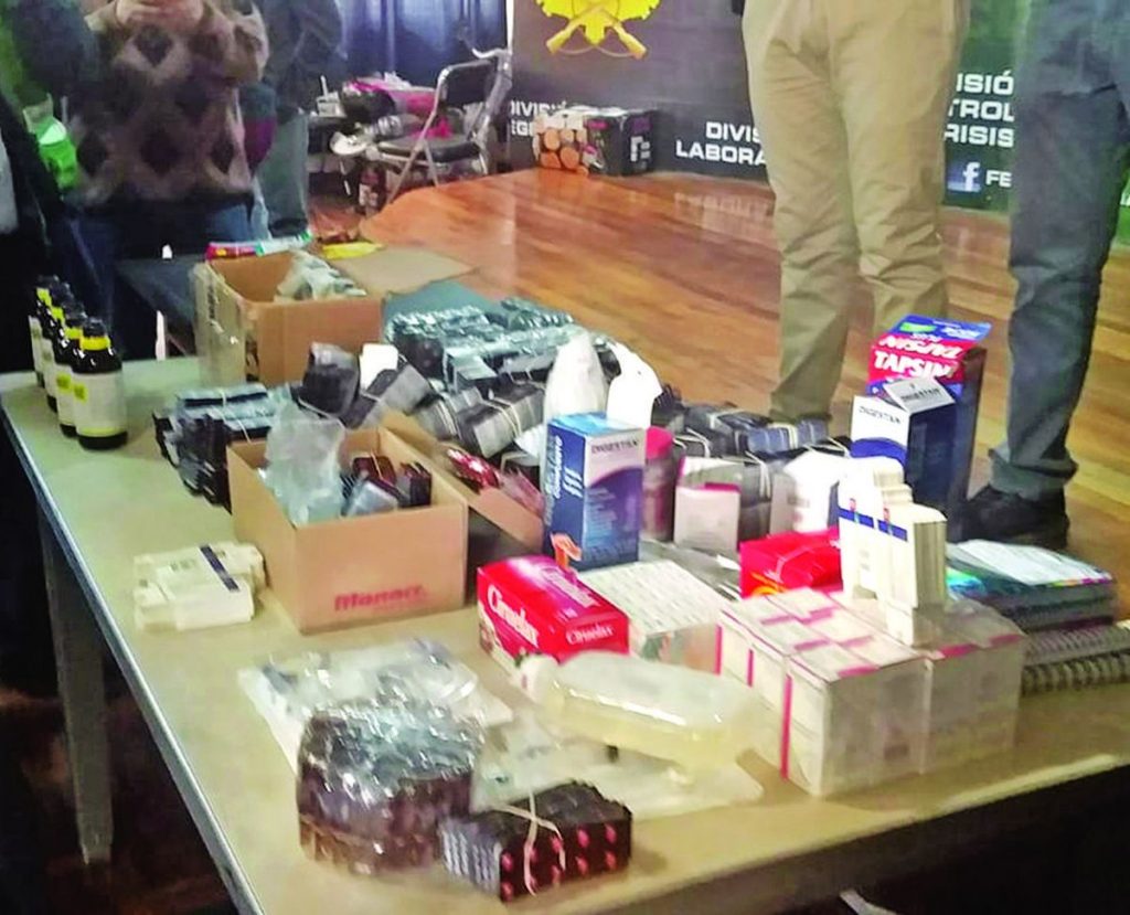 Desarticulan red boliviano-peruana de traficantes de medicamentos