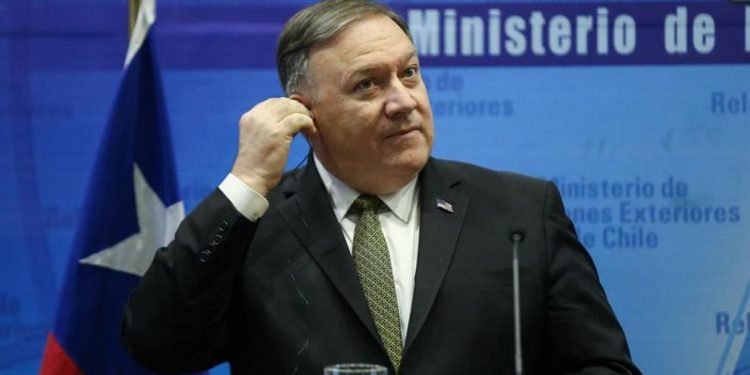 Pompeo urgió a Maduro a que reabra frontera con Colombia para recibir ayuda humanitaria Pompeo urgió a Maduro a que reabra frontera con Colombia para recibir ayuda humanitaria
