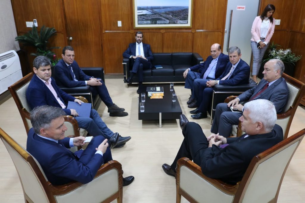 Empresarios españoles interesados en desarrollar proyecto del puente Chaco’i-Asunción Empresarios españoles interesados en desarrollar proyecto del puente Chaco’i-Asunción