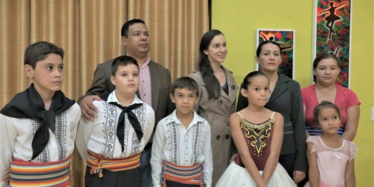 Gobernación de Boquerón brindó becas para danza en Filadelfia Gobernación de Boquerón brindó becas para danza en Filadelfia