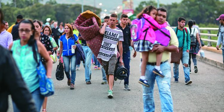 Congreso de EEUU dio primer visto bueno a proyecto que da amparo migratorio a venezolanos