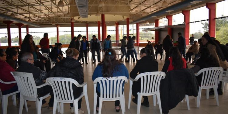 En Loma Plata se capacitan en la Estrategia “Familia Saludable”