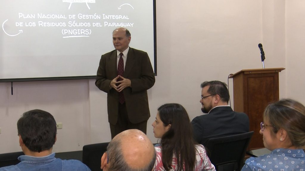 Ministerio del Ambiente socializa proyecto para gestión de residuos