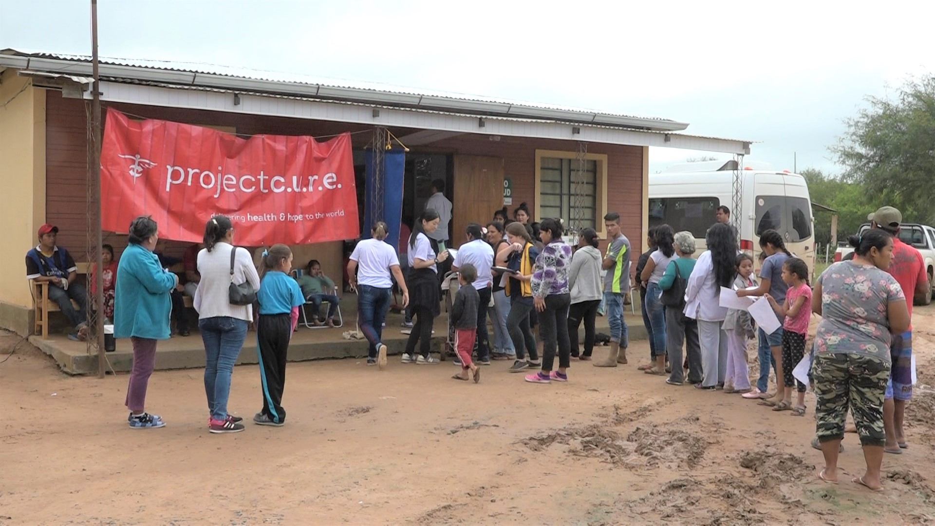 Médicos y voluntarios brindaron asistencia gratuita en el Chaco