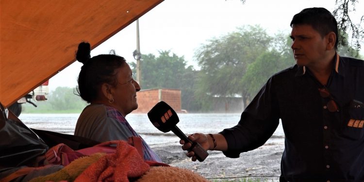 Pobladores abandonaron sus hogares tras inundación en el Chaco