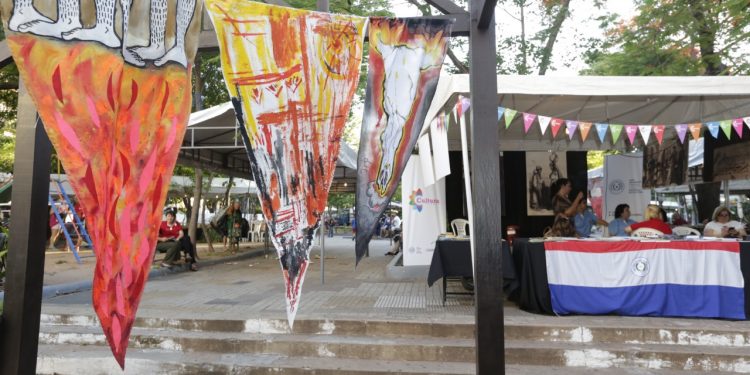Gran programación cultural en Asunción por los #208Paraguay
