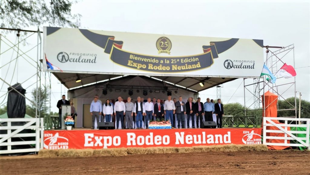 Festejan 25 años de éxito y progreso en la Expo Rodeo Neuland