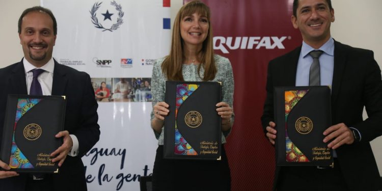 Ministerio del Trabajo se alía con firma privada para fortalecer el empleo y la seguridad social