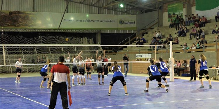 Arrancó con todo el torneo de Vóley 2019 del Menefepa Arrancó con todo el torneo de Vóley 2019 del Menefepa