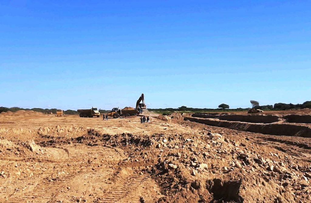 Continúan los trabajos para mejorar los caminos en el Chaco pese a condiciones climáticas desfavorables
