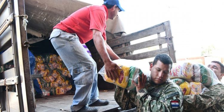 En pleno feriado patrio continúan las asistencias a damnificados En pleno feriado patrio continúan las asistencias a damnificados