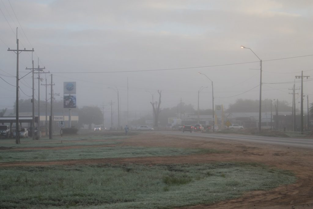 Inicio de semana laboral con clima frío a la mañana y cálido a la tarde