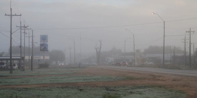Inicio de semana laboral con clima frío a la mañana y cálido a la tarde