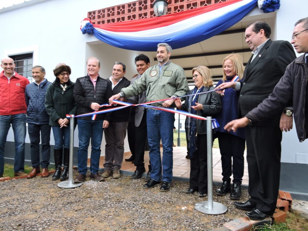 INDI cumple con deuda histórica a indígenas del Chaco INDI cumple con deuda histórica a indígenas del Chaco
