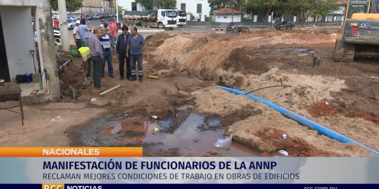 Sindicato de Puertos se manifiesta contra obras en predio de institución Sindicato de Puertos se manifiesta contra obras en predio de institución